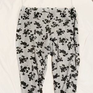 Torrid Disney Mickey Mouse leggings